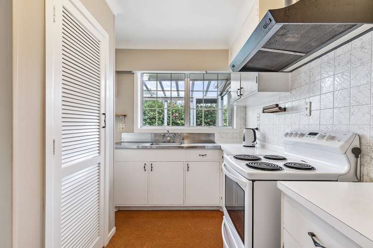 2/69 Royal View Road Te Atatu South_6