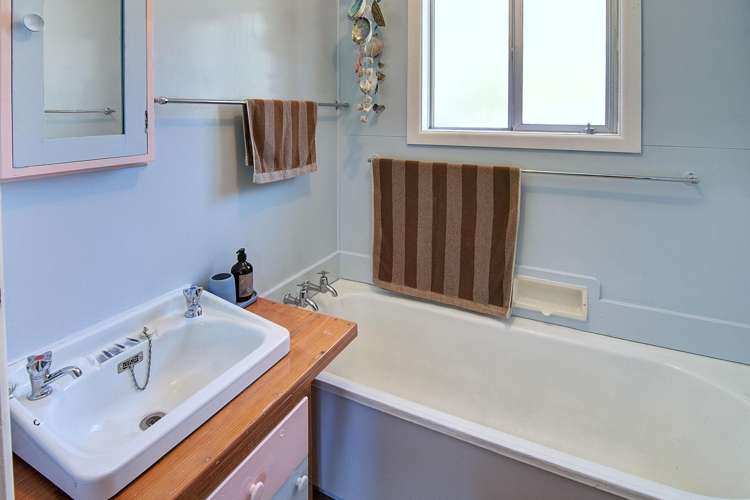 1453 Masterton Castlepoint Road Masterton_9