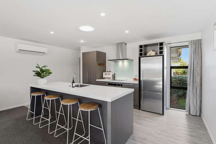 16 Sylvia Street Parklands_2