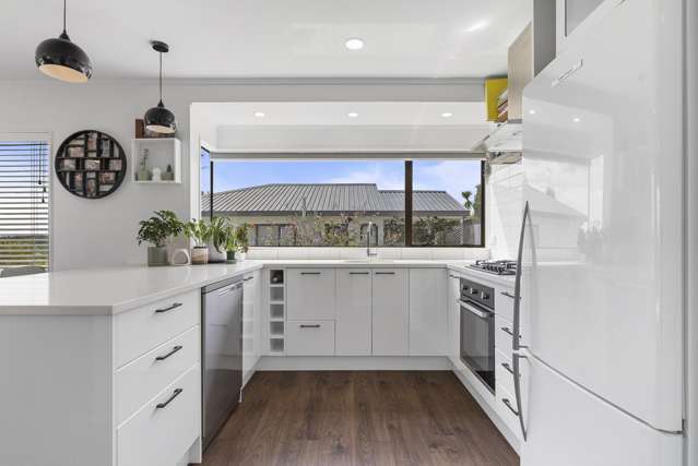 2/15 Tiri Tiri Road Birkdale_1