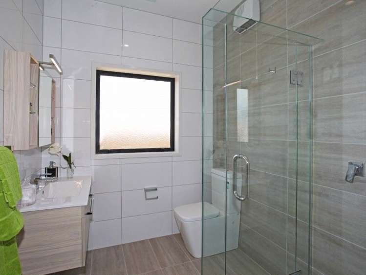 352 Upper Queen Street Pukekohe_19