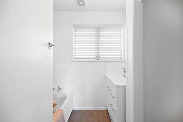 64 Aurora Terrace Hillcrest_19