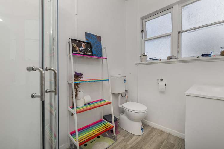 32 Riley Crescent Woolston_9