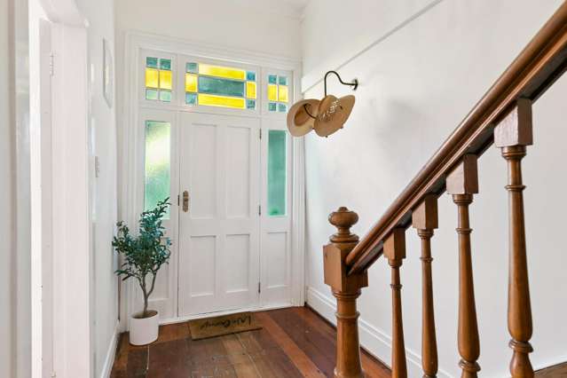 51 Scarborough Terrace Mount Victoria_4