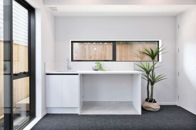 21c Montgomery Avenue Belmont_18