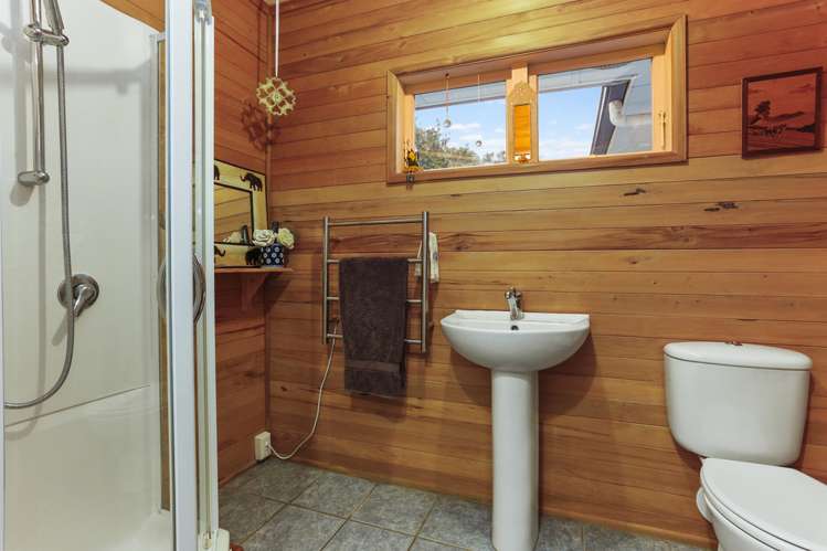 62 Hilling Street Titirangi_12