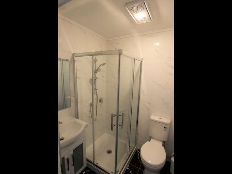 1/2 Kennington Drive Clendon Park_3