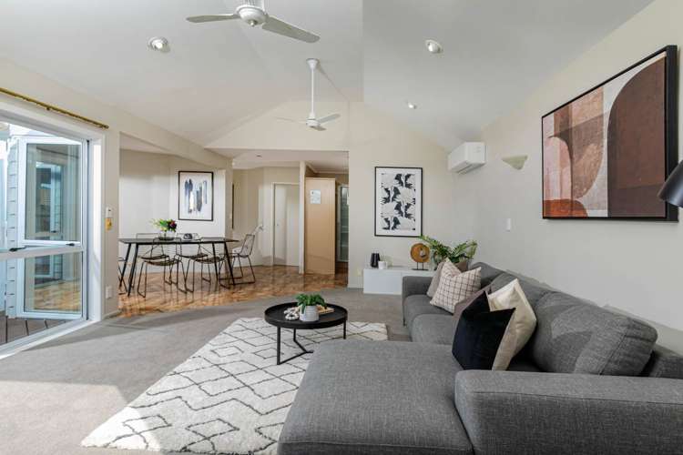 2/28 East Coast Road Milford_6