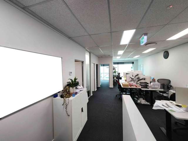 6/2 Barry Hogan Place Riccarton_3