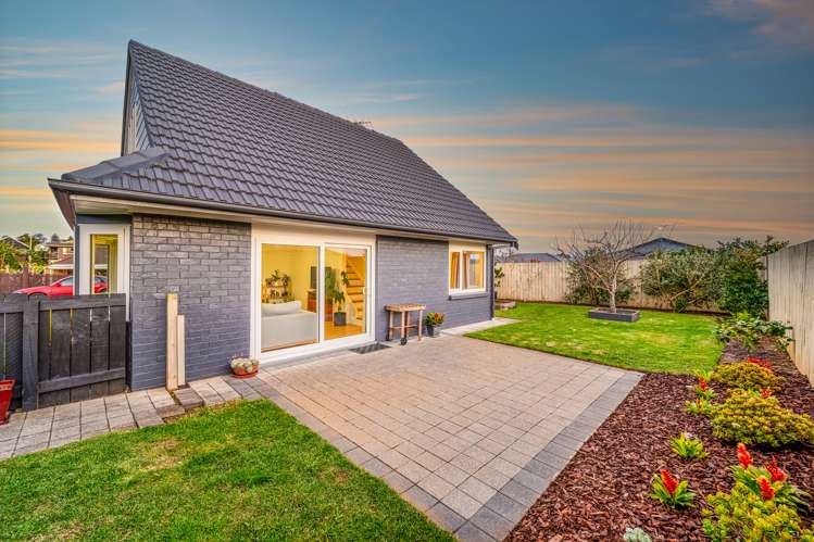 2/15 Cornelian Crescent Half Moon Bay_5