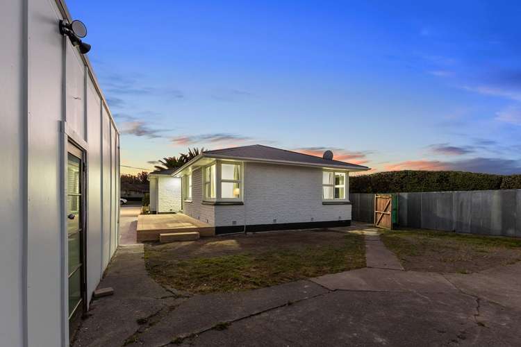 25 Landy Street Dallington_14