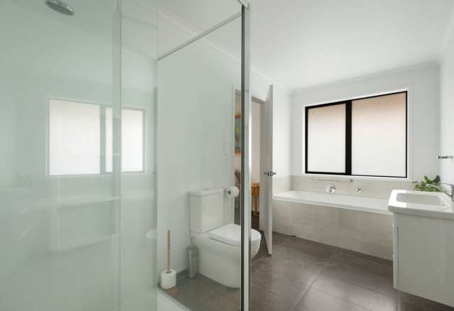 5 Carnoustie Place Aongatete_4