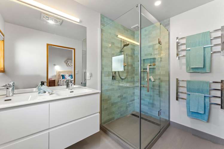 57 Rosario Crescent Red Beach_12