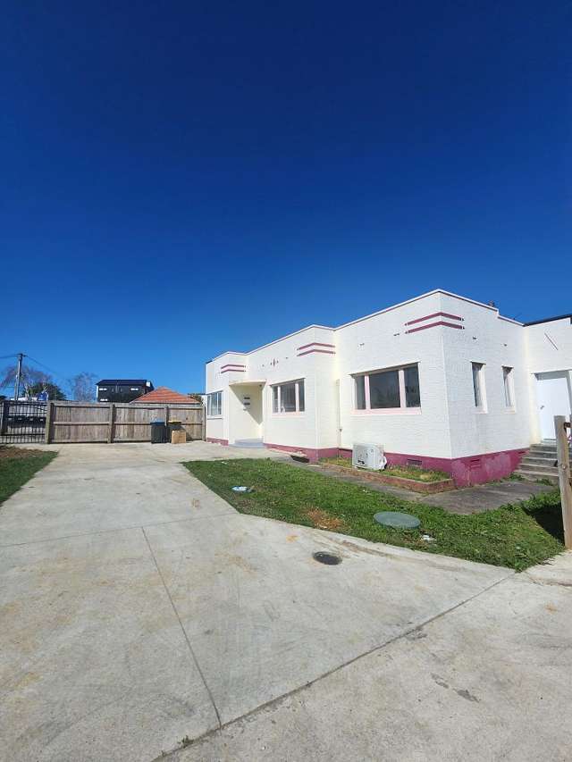 24 Russell Road Manurewa_2