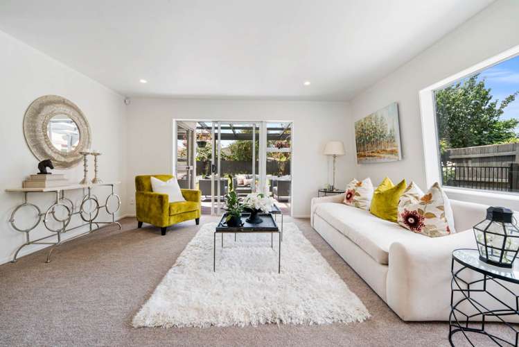 1/33 Hedge Row Sunnyhills_9