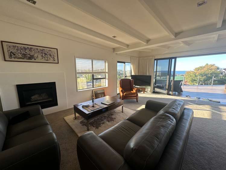 8a Taumata Road Castor Bay North Shore City Houses for Rent One