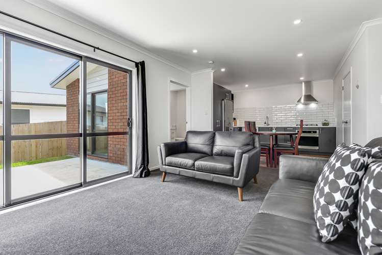 2/28 Mckay Drive Temple View_5