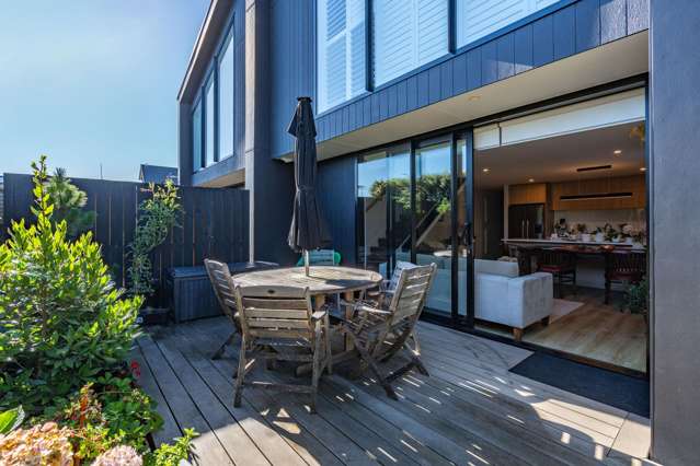 Motivated Seller, Modern Living - Act Fast!