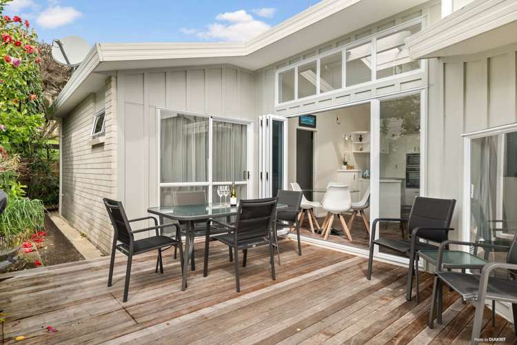2/3 Tiri View Place_1