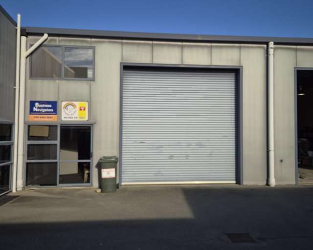 Nayland Road - Office / Warehouse / Parking