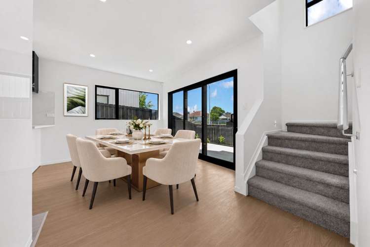 76E Swaffield Road_3