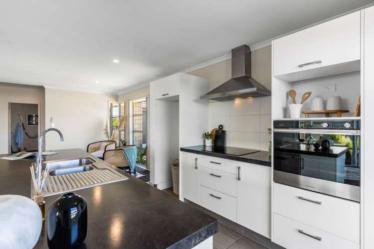 12 Bernies Way Ohauiti_10