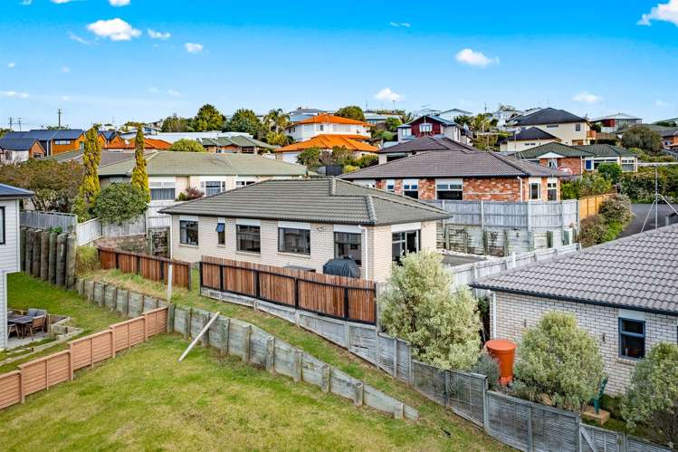 71 Elan Place Stanmore Bay_11