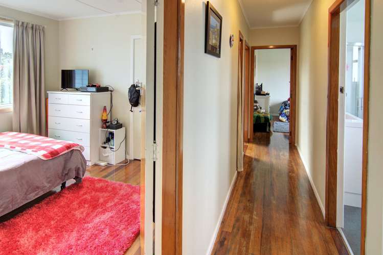 14 William Benton Street Featherston_5