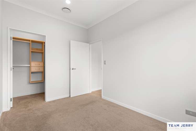 233 Murphys Road Flat Bush_13