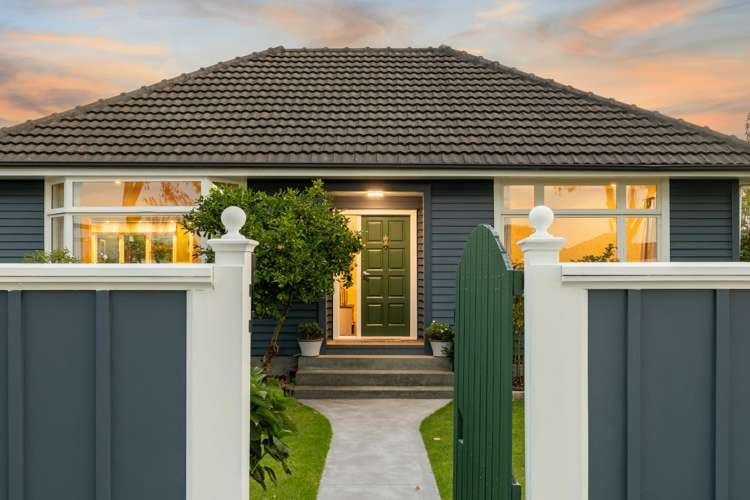 221 Harewood Road_0