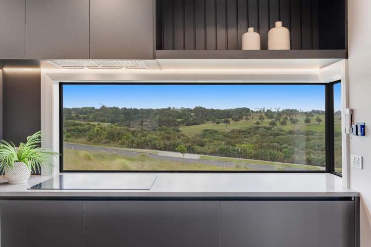 4 Hapukupuku Avenue Beachlands_8