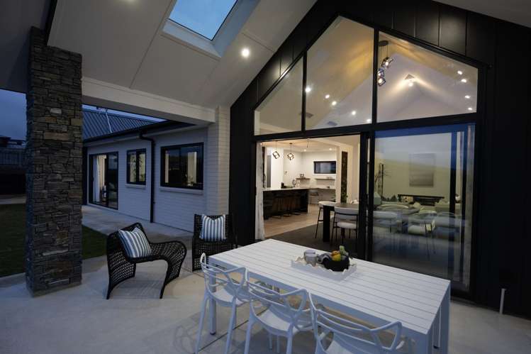 18 Vaucluse Heights Fitzherbert_21