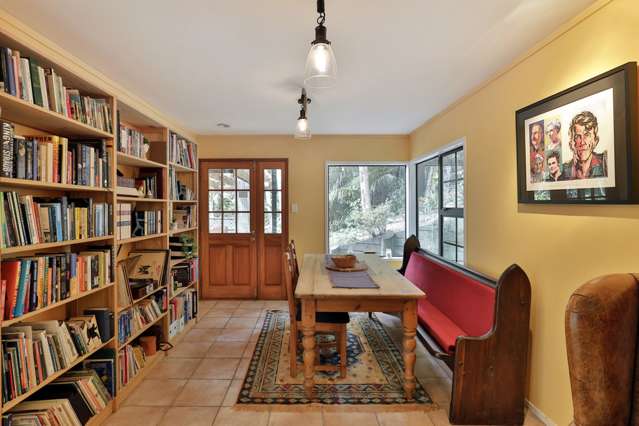 9 Valley Road Titirangi_3