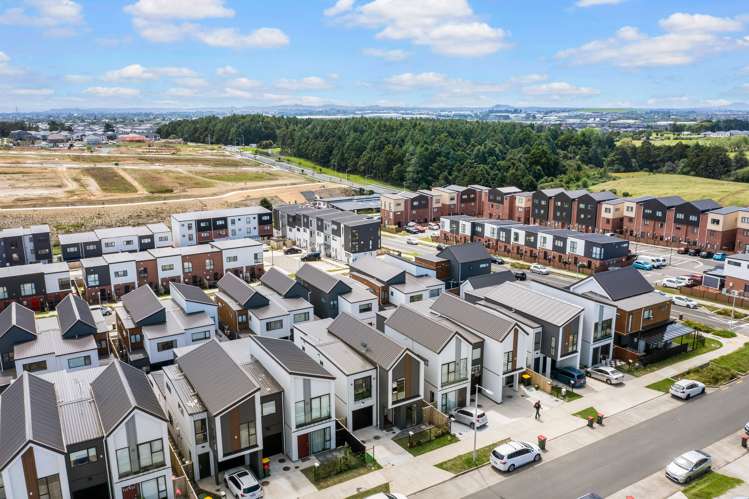 27 Hermitage Street Flat Bush_32