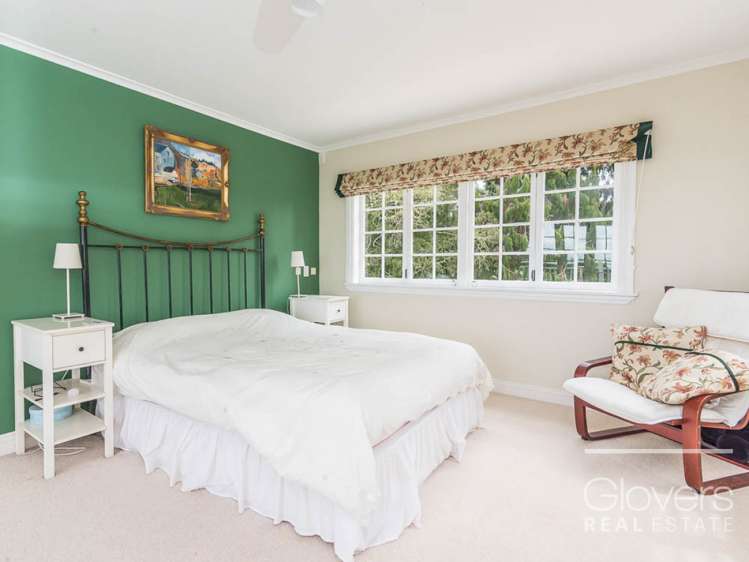 467 Scenic Drive Waiatarua_13