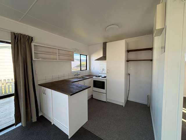 B/7 Colenso Place Ōtaki Beach_1