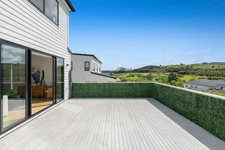 279 West Hoe Heights Orewa_12