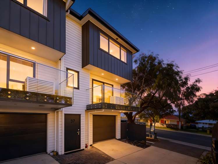 37 Erima Avenue Pt England_18