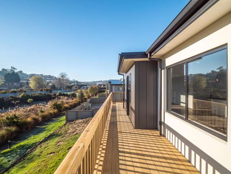 33 Grandvista Drive Green Island_15