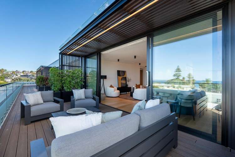 17/423-427 Beach Road Mairangi Bay_1