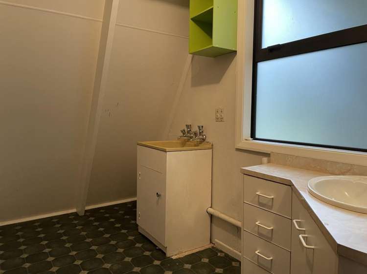 3 Lanes Road Alexandra_7