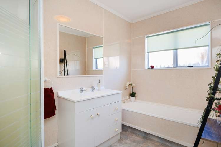 12 Lancewood Lane Roslyn_10