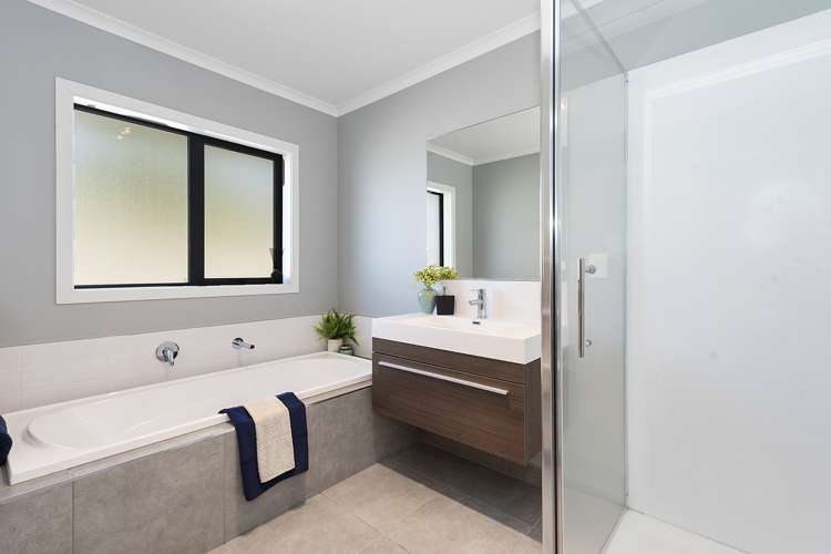 2 Hatfield Way Huntington_11