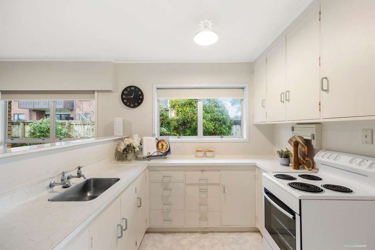 3/101 Seddon Street_4
