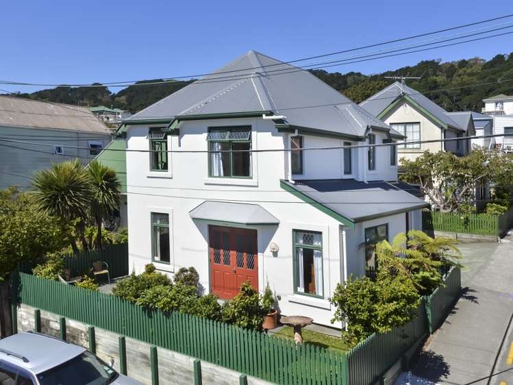 2 Moir Street Mount Victoria_0