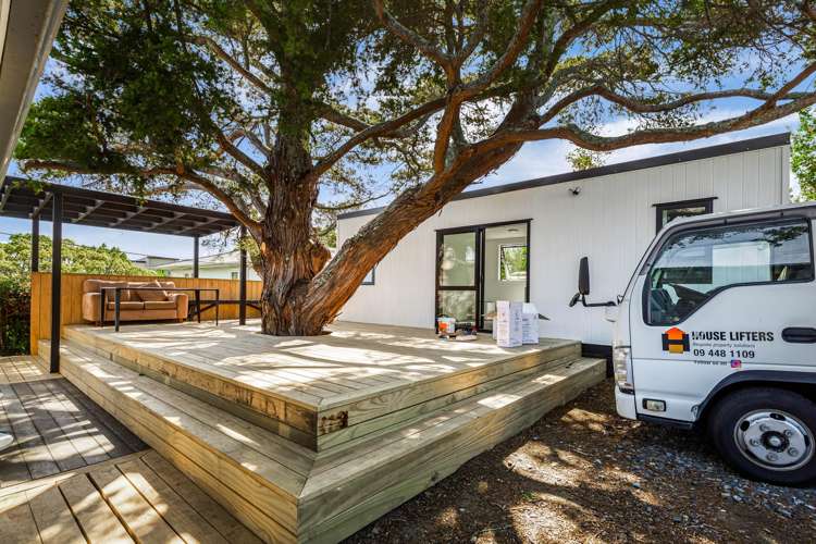 107 Te Atatu Road Te Atatu South_16