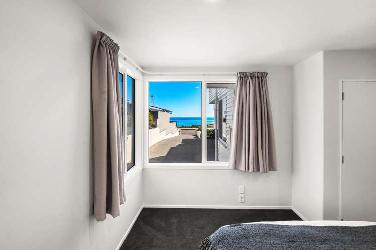 2/203 Marine Parade Mt Maunganui_17