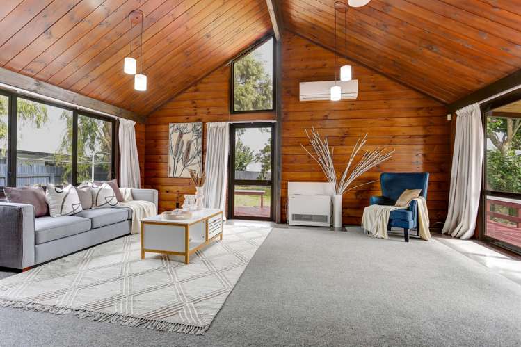 59 Exeter Crescent Springvale_1