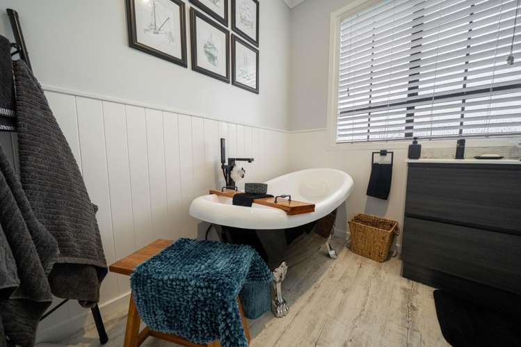 14 Bridge Street Tuatapere_18