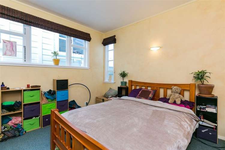 8 Corunna Avenue Newtown_6